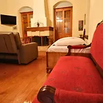 Trypinest Apartment *